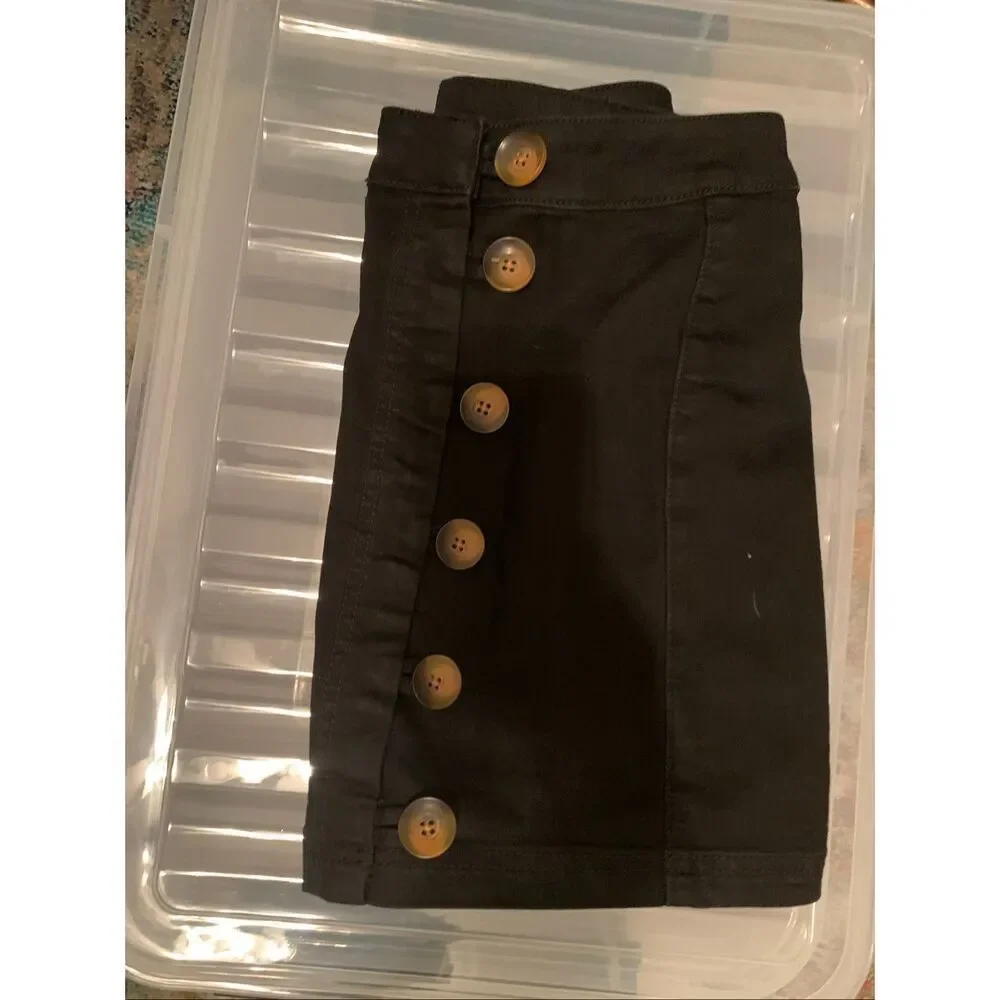Free People people little button